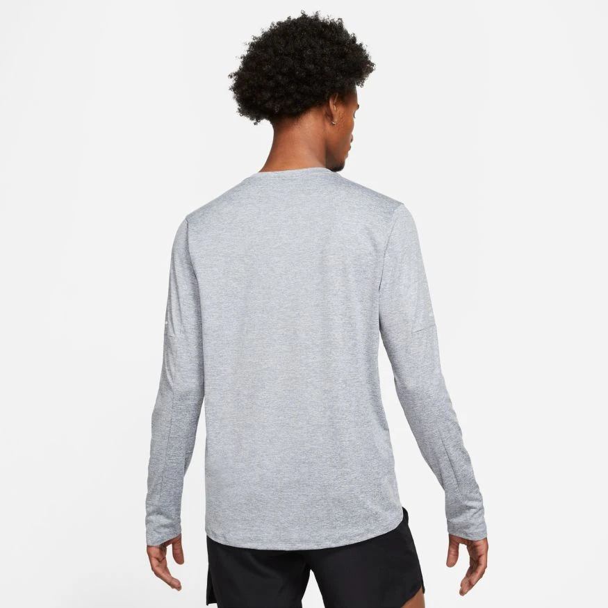 Nike Men's DRI-FIT Element Crew (084 - Smoke Grey/Grey Fog/Reflective Silver) - Image 2