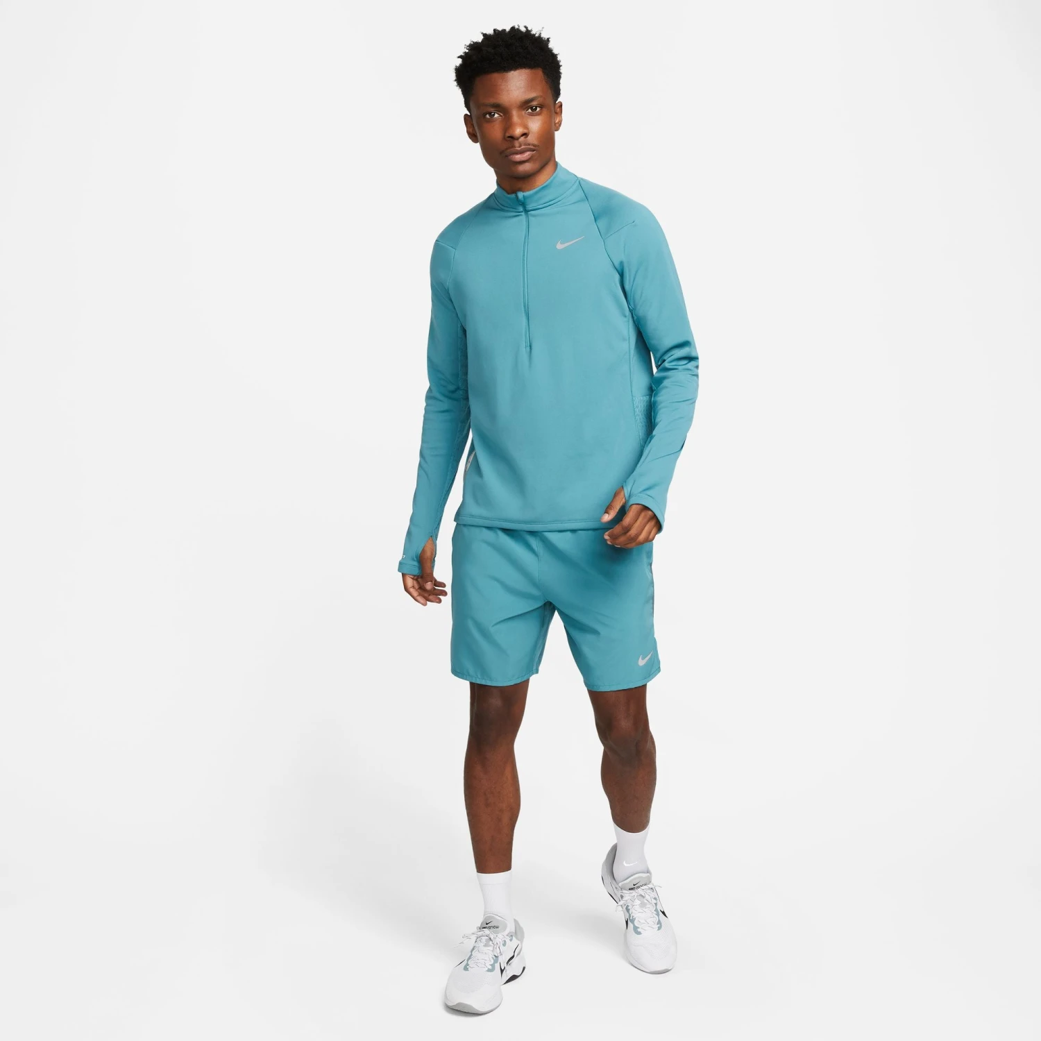 Nike Men's Therma-FIT Run Division Element 1/2 Zip Running Top (379 - Mineral Teal/Reflective Silver) - Image 2